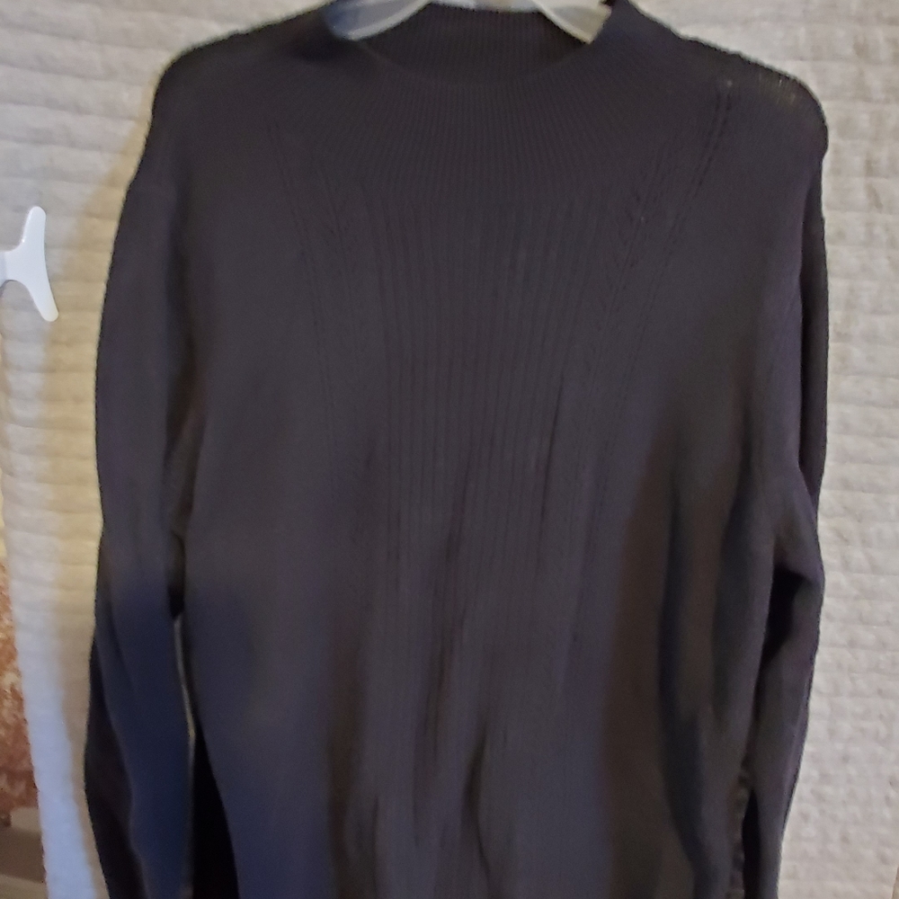 Old Navy Sweater